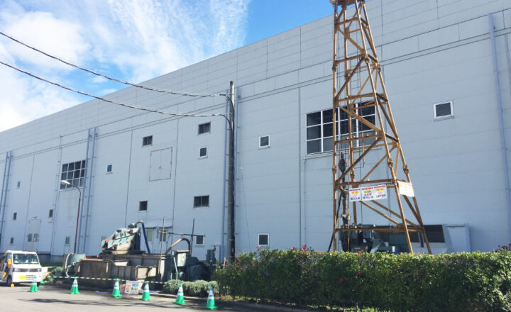 地下水の熱を冷暖房の補助として使用し、消費電力及びA重油等の使用量を削減